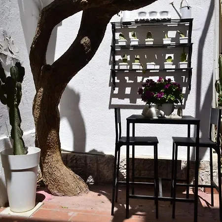 La Casetta Di Lucia Pensionat 3*